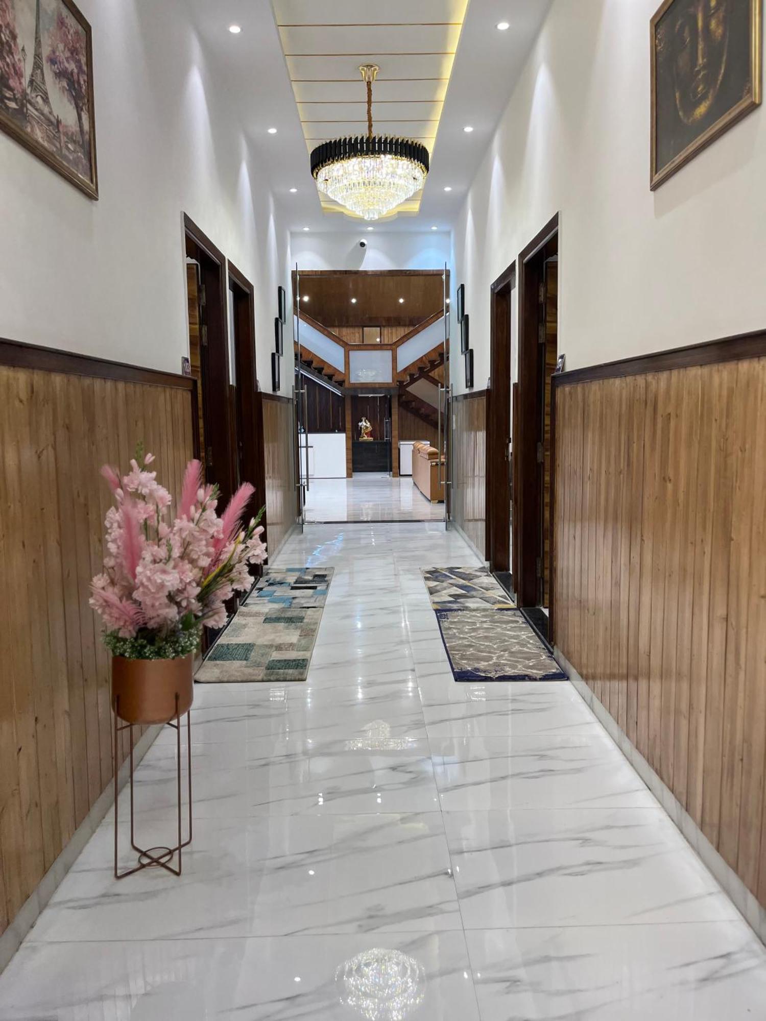 The Green Wood Palace I Farm House I Wedding I Party I 87Oo2O5865 Villa Gurgaon Ngoại thất bức ảnh